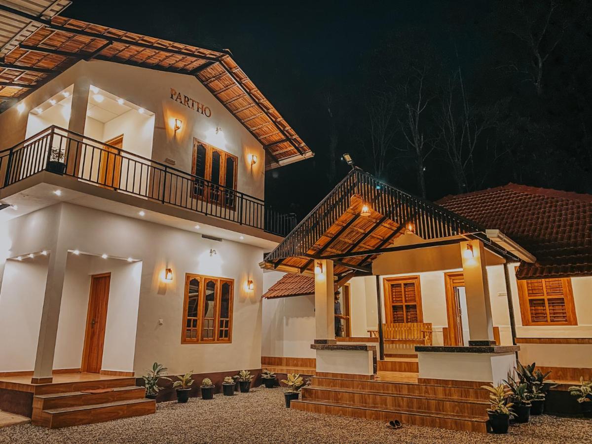 Partho Home Stay Padinjarathara Buitenkant foto