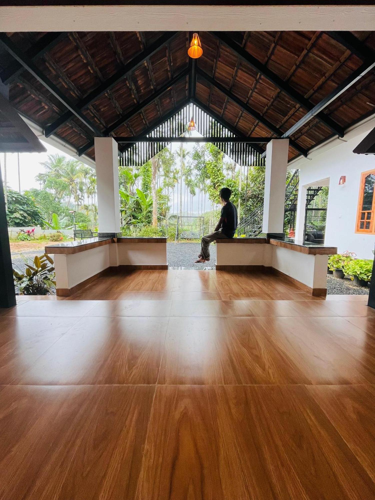 Partho Home Stay Padinjarathara Buitenkant foto