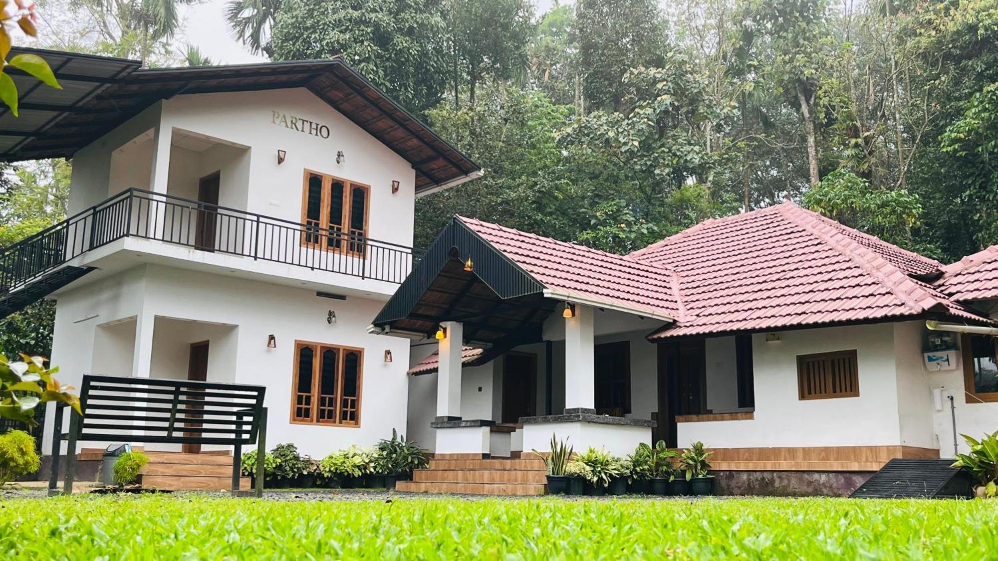 Partho Home Stay Padinjarathara Buitenkant foto